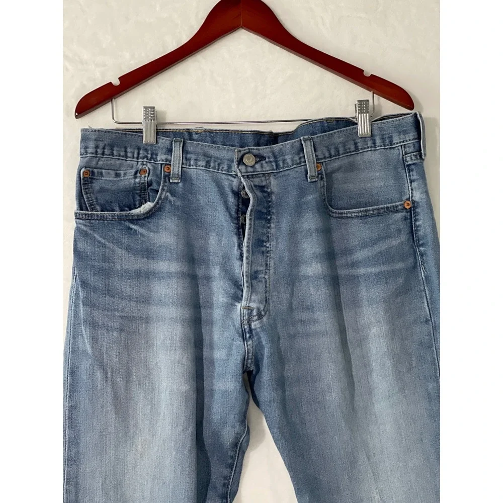 Levi's 501 Mens Jeans Classic Wash Button Fly Denim Straight Leg W38 L32